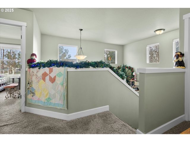 21281 BELLFLOWER Pl, Bend, OR 97702