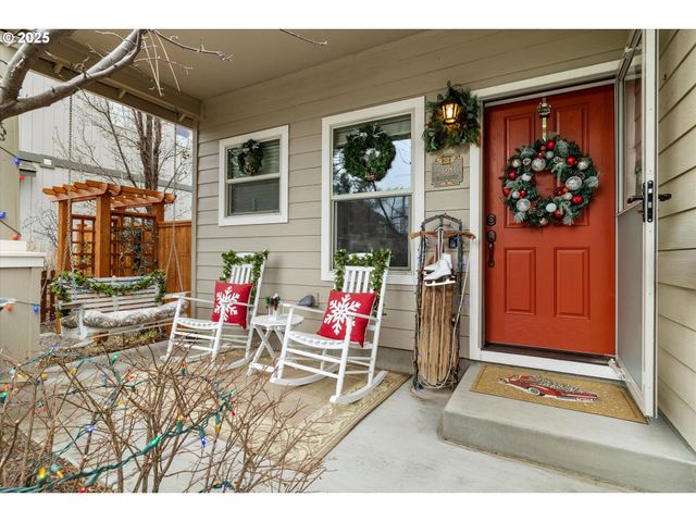 21281 BELLFLOWER Pl, Bend, OR 97702