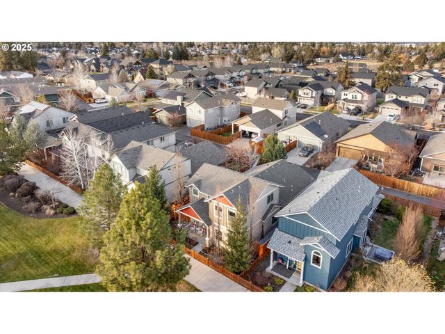 21281 BELLFLOWER Pl, Bend, OR 97702