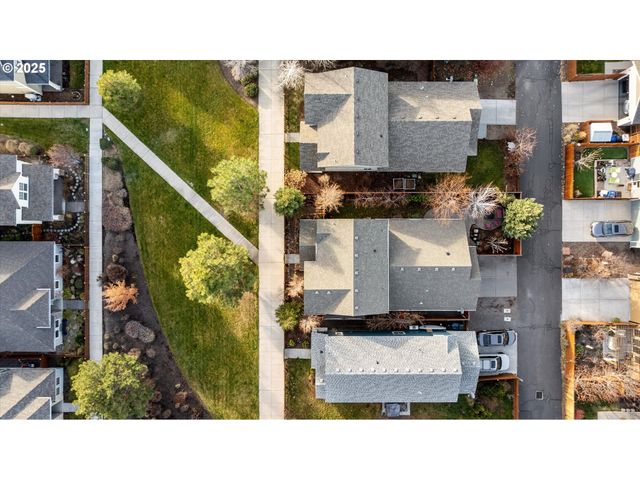 21281 BELLFLOWER Pl, Bend, OR 97702