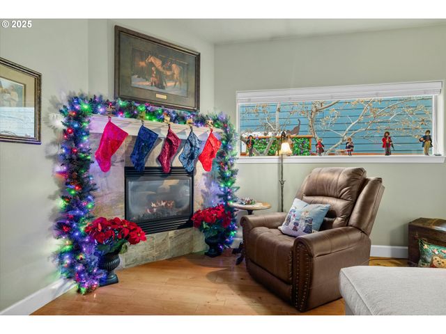 21281 BELLFLOWER Pl, Bend, OR 97702