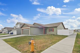 902 S Bogen Ct, Airway Heights, WA 99224