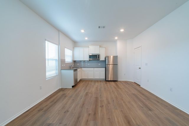 10705 Steinbeck DR, Austin, TX 78747