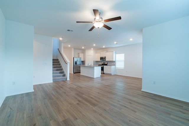 10705 Steinbeck DR, Austin, TX 78747