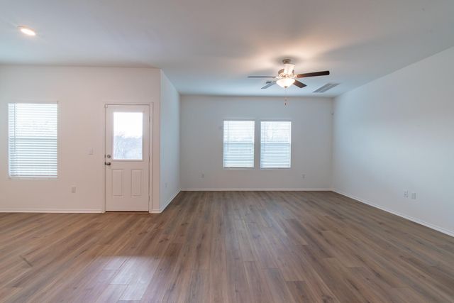 10705 Steinbeck DR, Austin, TX 78747