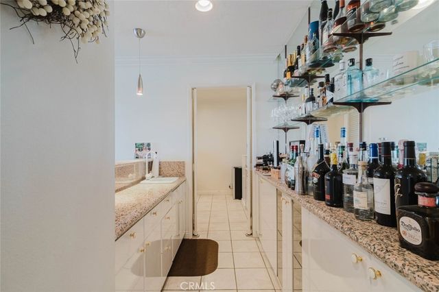 750 S Spaulding Avenue 332, Los Angeles, CA 90036