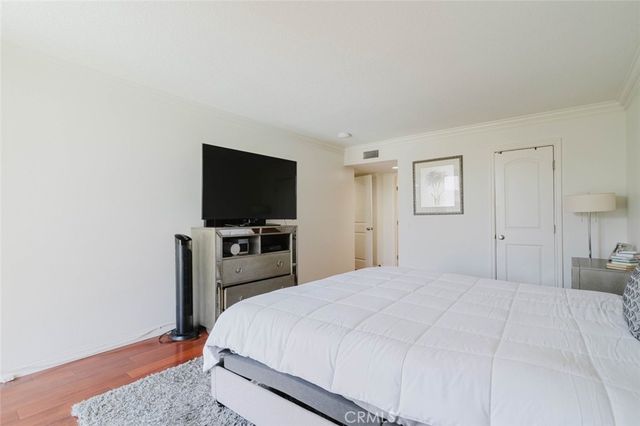 750 S Spaulding Avenue 332, Los Angeles, CA 90036