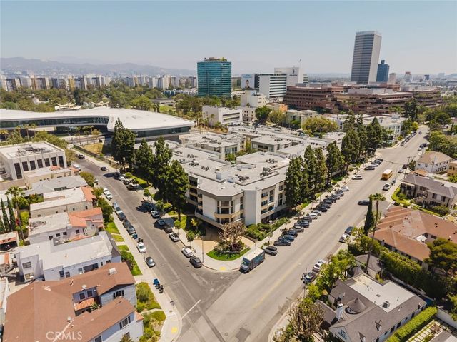 750 S Spaulding Avenue 332, Los Angeles, CA 90036