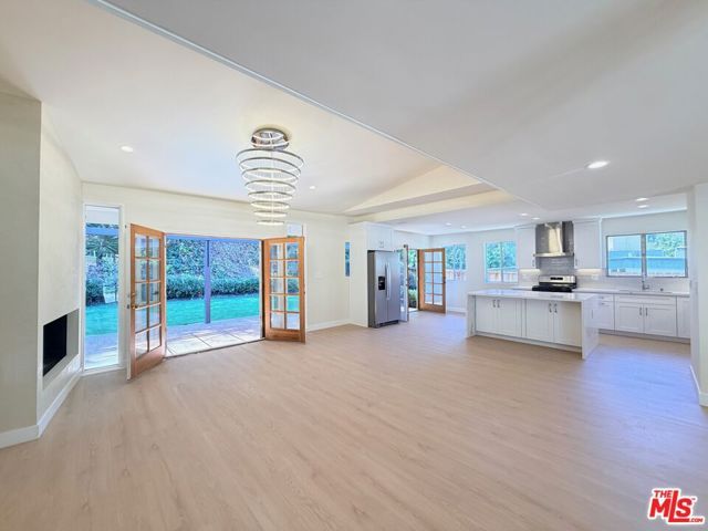 2000 San Ysidro Drive, Beverly Hills, CA 90210