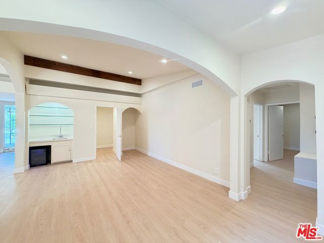 2000 San Ysidro Drive, Beverly Hills, CA 90210