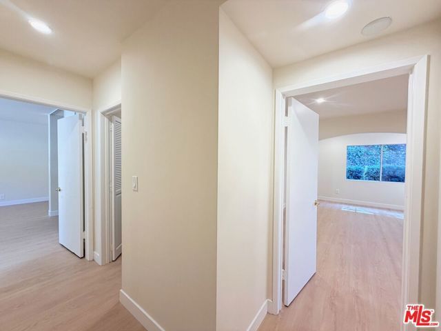 2000 San Ysidro Drive, Beverly Hills, CA 90210
