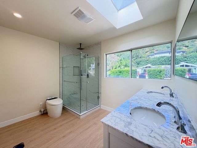 2000 San Ysidro Drive, Beverly Hills, CA 90210