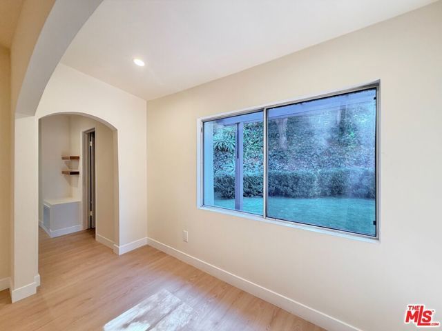 2000 San Ysidro Drive, Beverly Hills, CA 90210