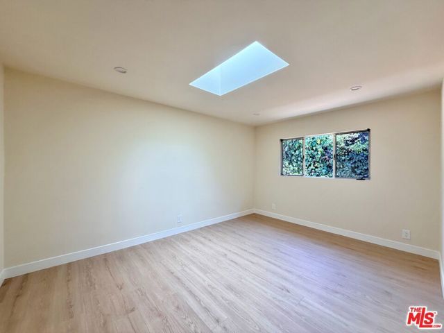 2000 San Ysidro Drive, Beverly Hills, CA 90210