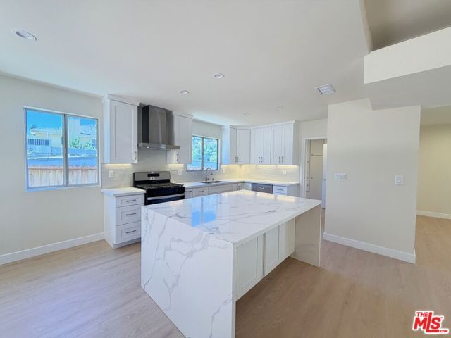 2000 San Ysidro Drive, Beverly Hills, CA 90210