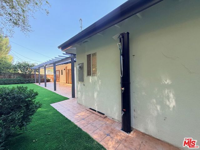2000 San Ysidro Drive, Beverly Hills, CA 90210