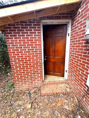 812 Raymond Avenue, Anderson, SC 29625