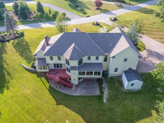 2 Regency Ridge, Andover, MA 01810