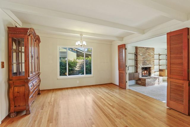 1532 Burnside Way, Stockton, CA 95207