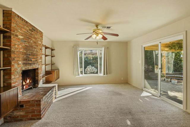 1532 Burnside Way, Stockton, CA 95207