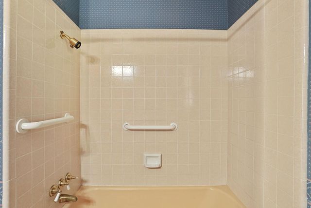 1532 Burnside Way, Stockton, CA 95207