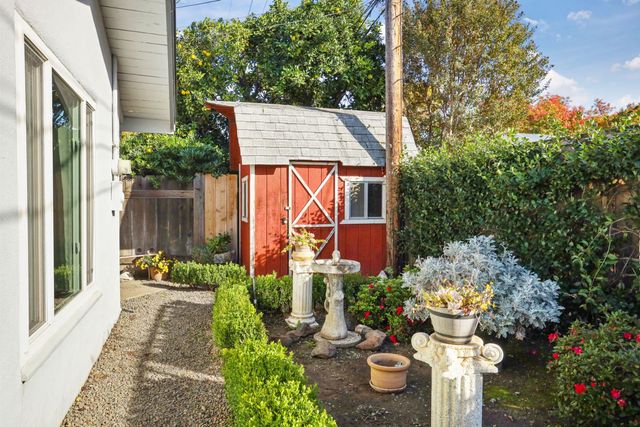 1532 Burnside Way, Stockton, CA 95207