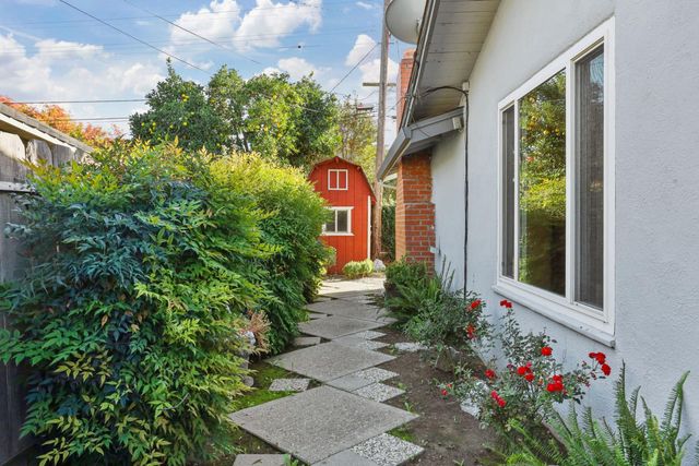 1532 Burnside Way, Stockton, CA 95207