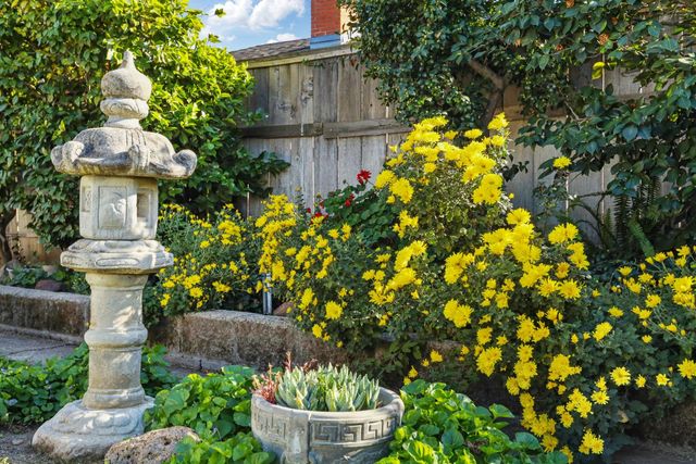 1532 Burnside Way, Stockton, CA 95207