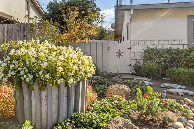 1532 Burnside Way, Stockton, CA 95207