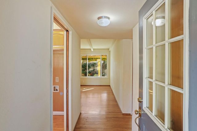 1532 Burnside Way, Stockton, CA 95207