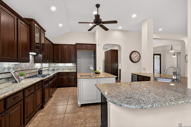 18638 Castellani, San Antonio, TX 78258