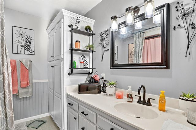 6535 Farm Road 1245, Aurora, MO 65605