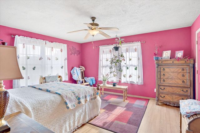 6535 Farm Road 1245, Aurora, MO 65605