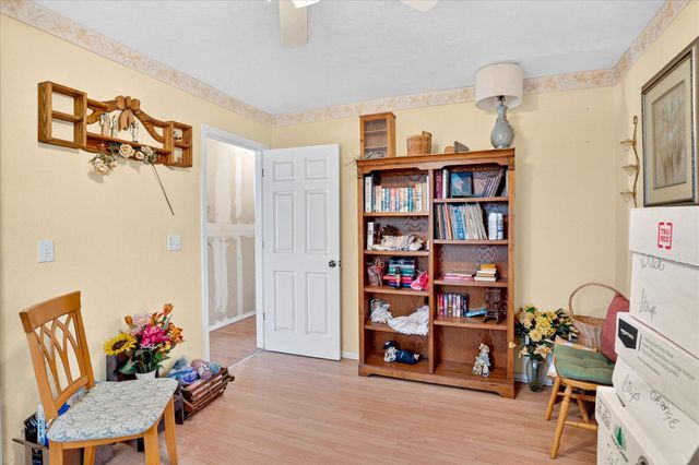 6535 Farm Road 1245, Aurora, MO 65605