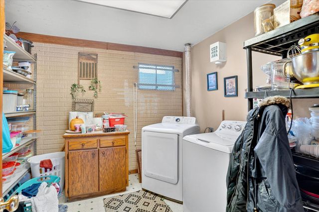 6535 Farm Road 1245, Aurora, MO 65605