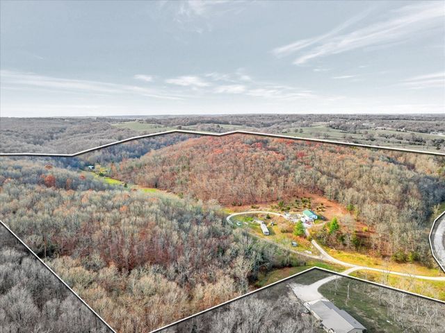 6535 Farm Road 1245, Aurora, MO 65605