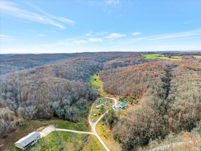 6535 Farm Road 1245, Aurora, MO 65605