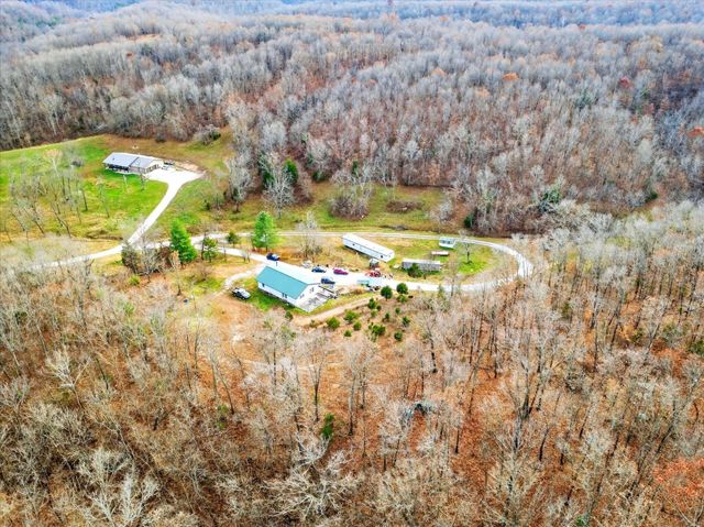 6535 Farm Road 1245, Aurora, MO 65605