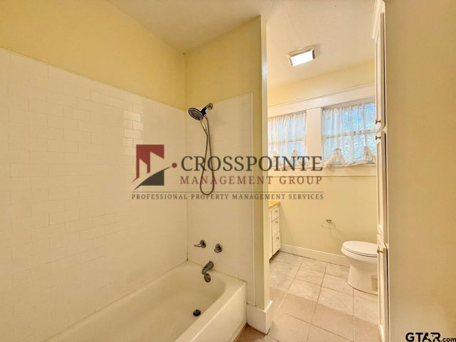 431 S College, Tyler, TX 75702