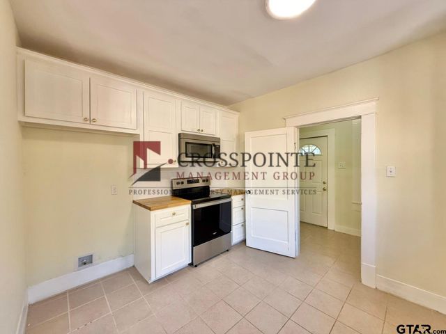 431 S College, Tyler, TX 75702