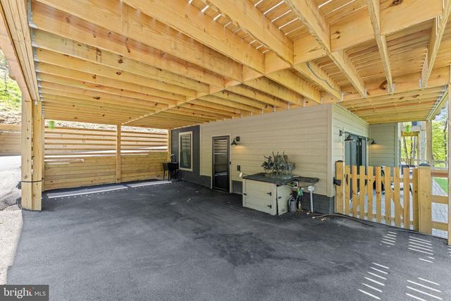 753 CLUB HOUSE RD, Front Royal, VA 22630