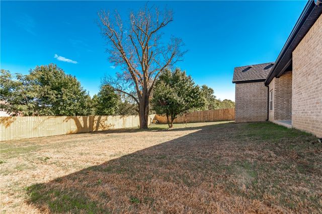 5840 Poppy Avenue, Springdale, AR 72762