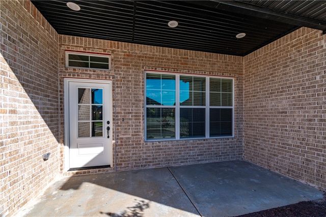 5840 Poppy Avenue, Springdale, AR 72762