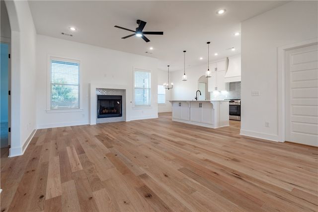 5840 Poppy Avenue, Springdale, AR 72762