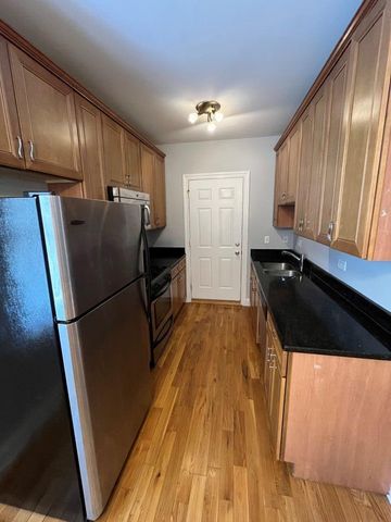 4548 W George Street 3, Chicago, IL 60641