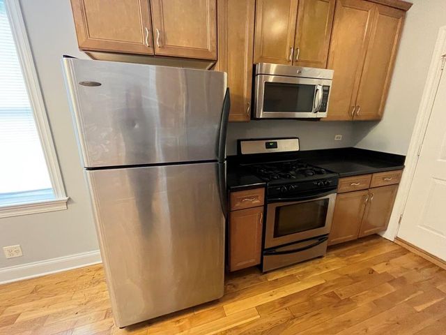 4548 W George Street 3, Chicago, IL 60641