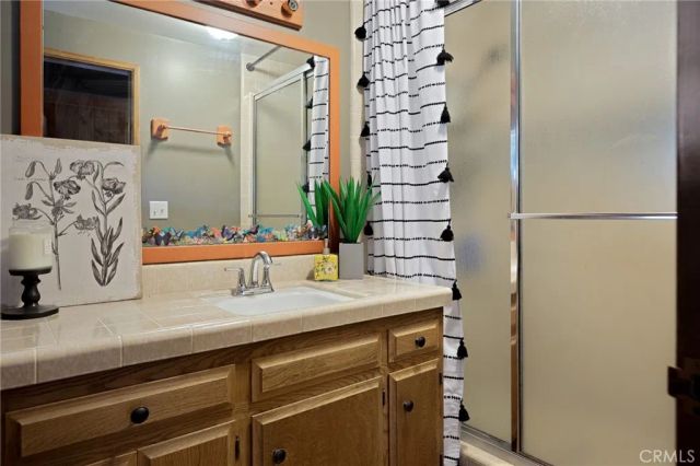 366 Rainier Road, Lake Arrowhead, CA 92352