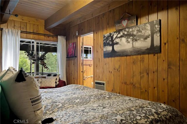366 Rainier Road, Lake Arrowhead, CA 92352