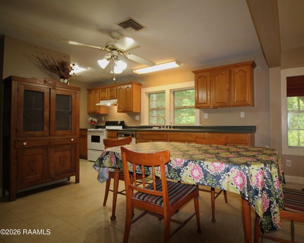 320 Frozard Road, Arnaudville, LA 70512