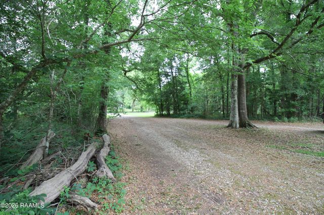 320 Frozard Road, Arnaudville, LA 70512